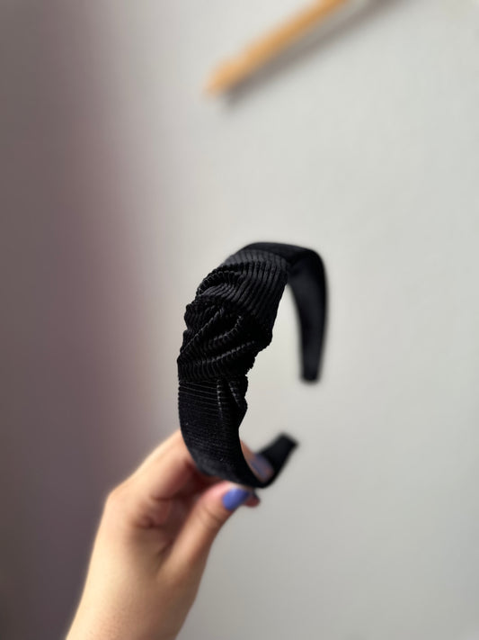 Black Rib Velvet Knot