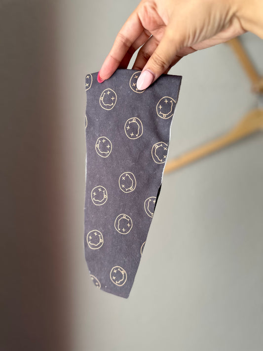 Smiley knotted headband