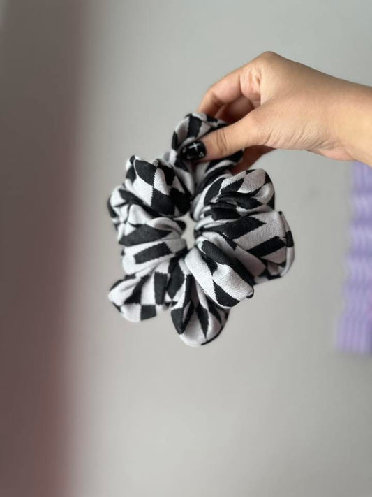 Rts Trippy Checker XL Scrunchie
